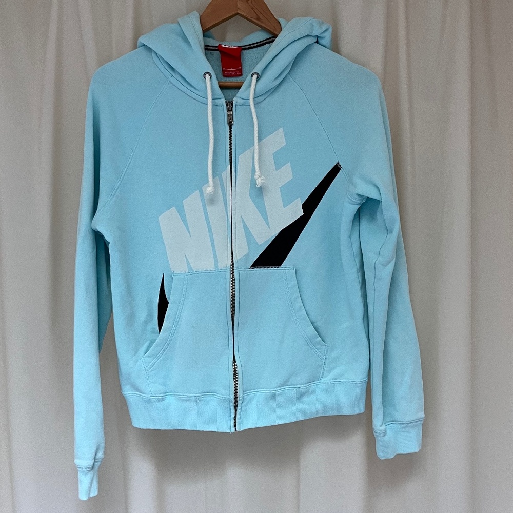 Nike rally signal logo turquoise zip hoodie pockets medium